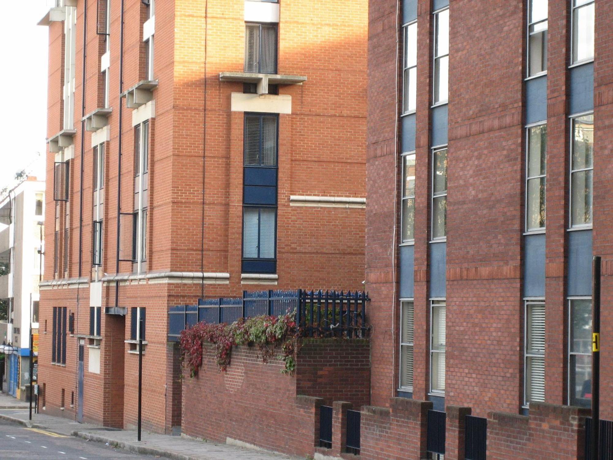 Lse Rosebery Hall London Exterior photo